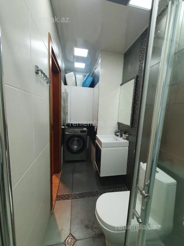 Satılır 4 otaqlı yeni tikili 135 m²