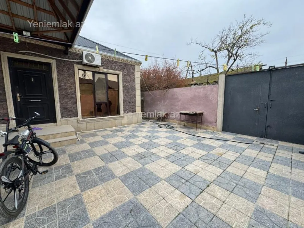 Satılır 4 otaqlı həyət evi 120 m²