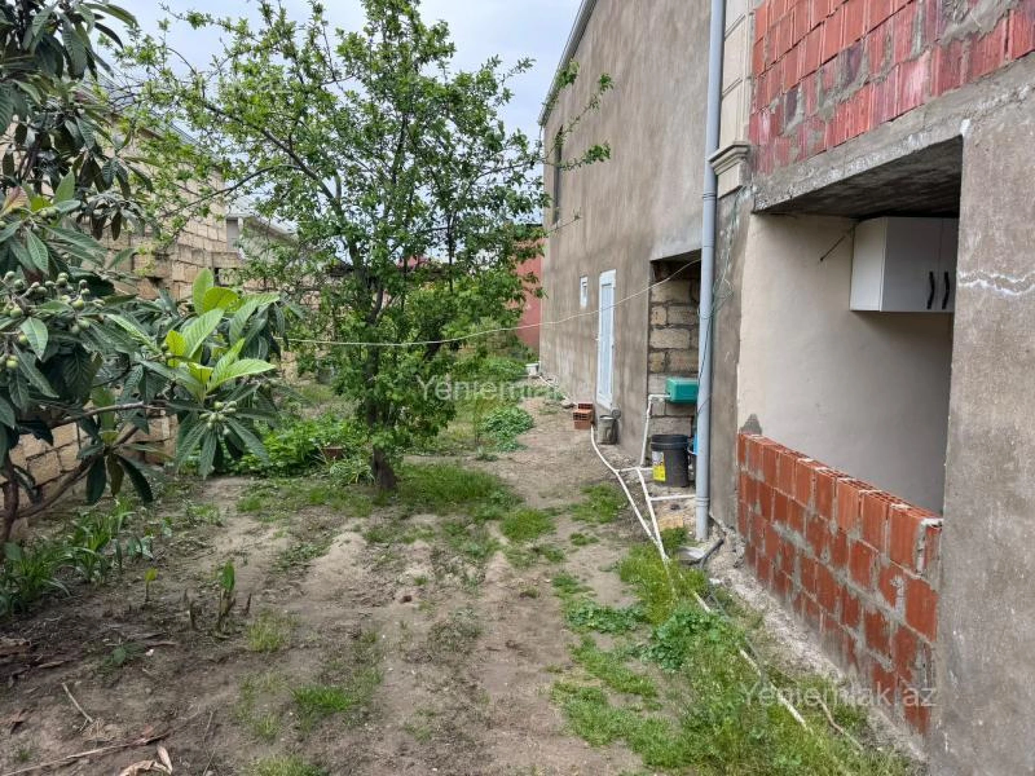 Satılır 4 otaqlı həyət evi 120 m²
