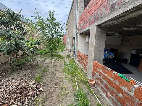 Satılır 4 otaqlı həyət evi 120 m²