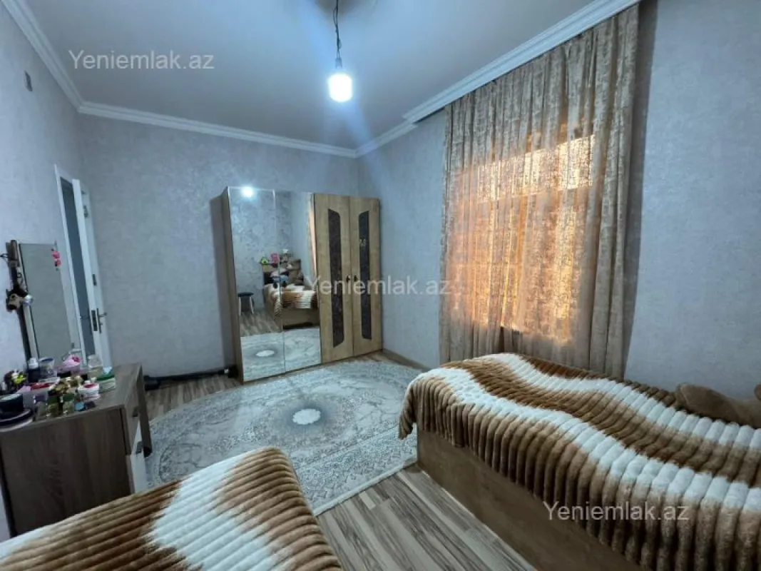 Satılır 4 otaqlı həyət evi 120 m²