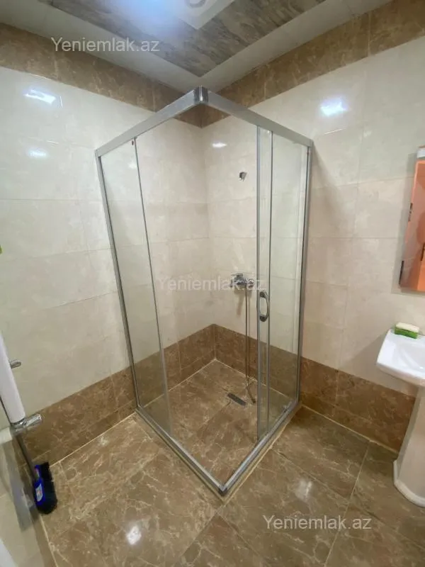 Satılır 2 otaqlı yeni tikili 72 m²