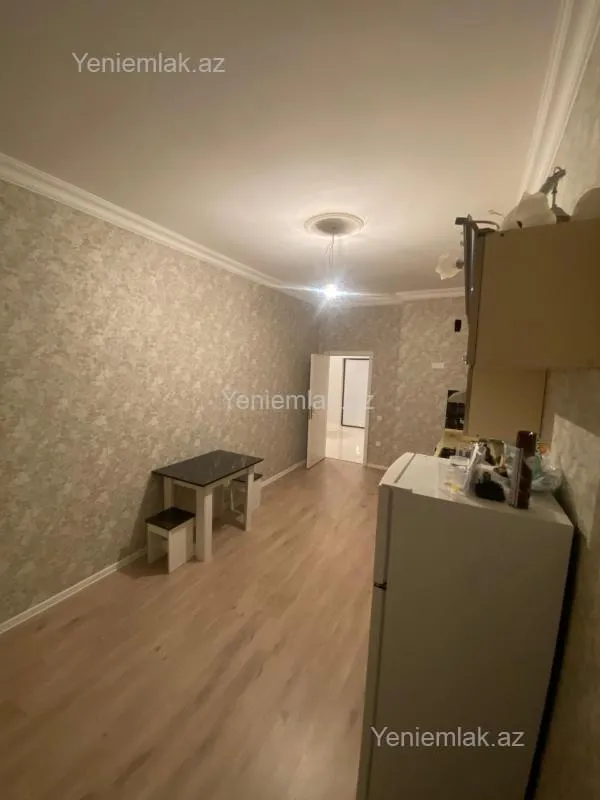 Satılır 2 otaqlı yeni tikili 72 m²