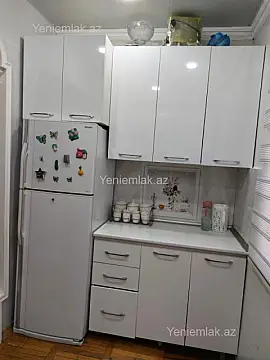 Satılır 3 otaqlı köhnə tikili 60 m²