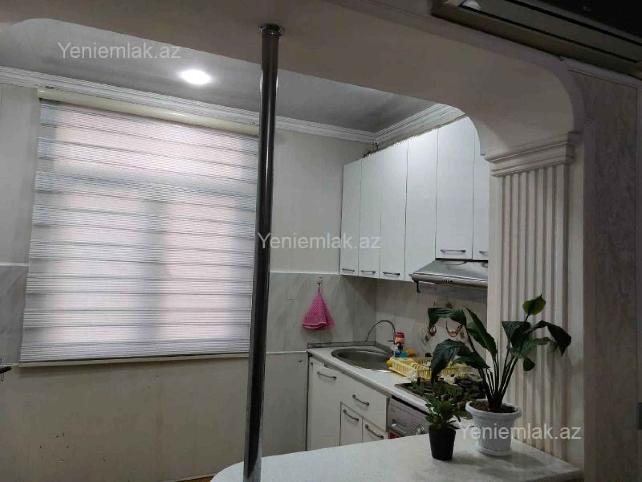 Satılır 3 otaqlı köhnə tikili 60 m²