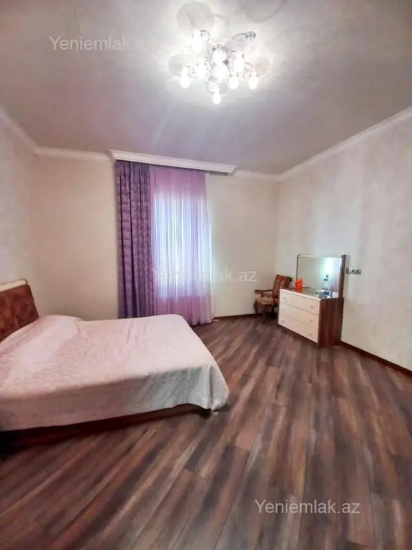 Satılır 5 otaqlı həyət evi 156 m²