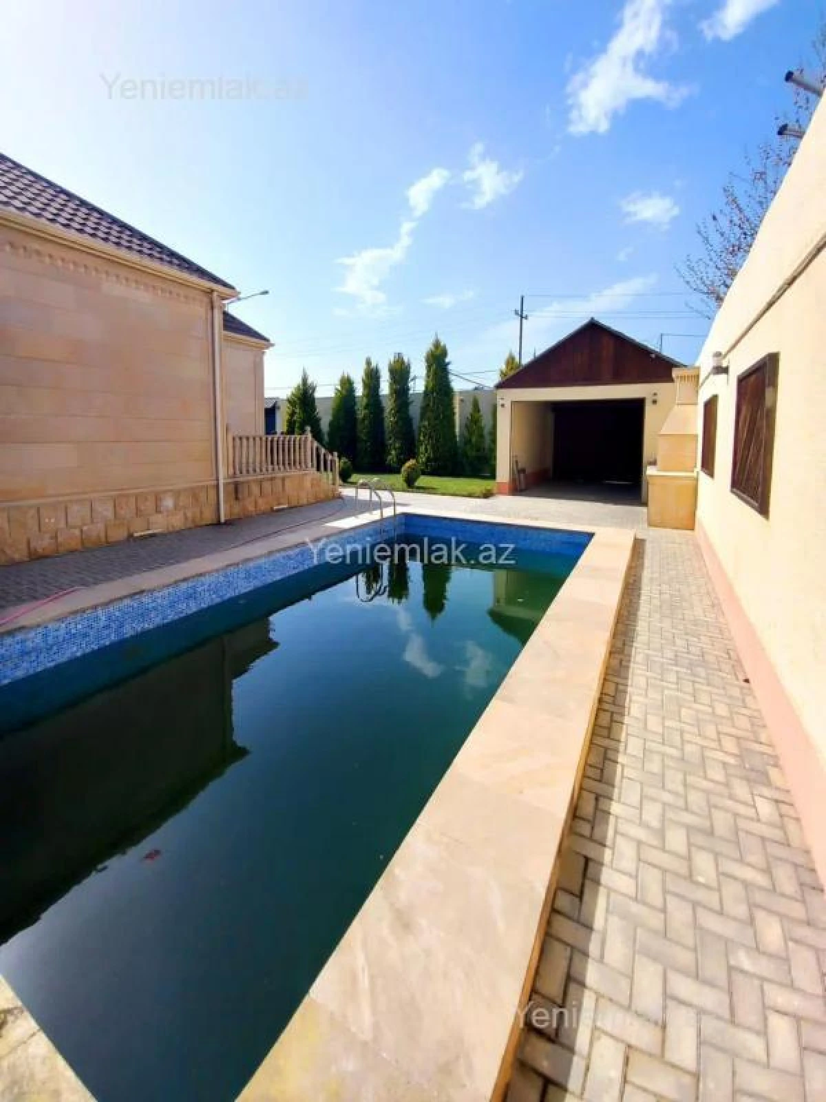 Satılır 5 otaqlı həyət evi 156 m²