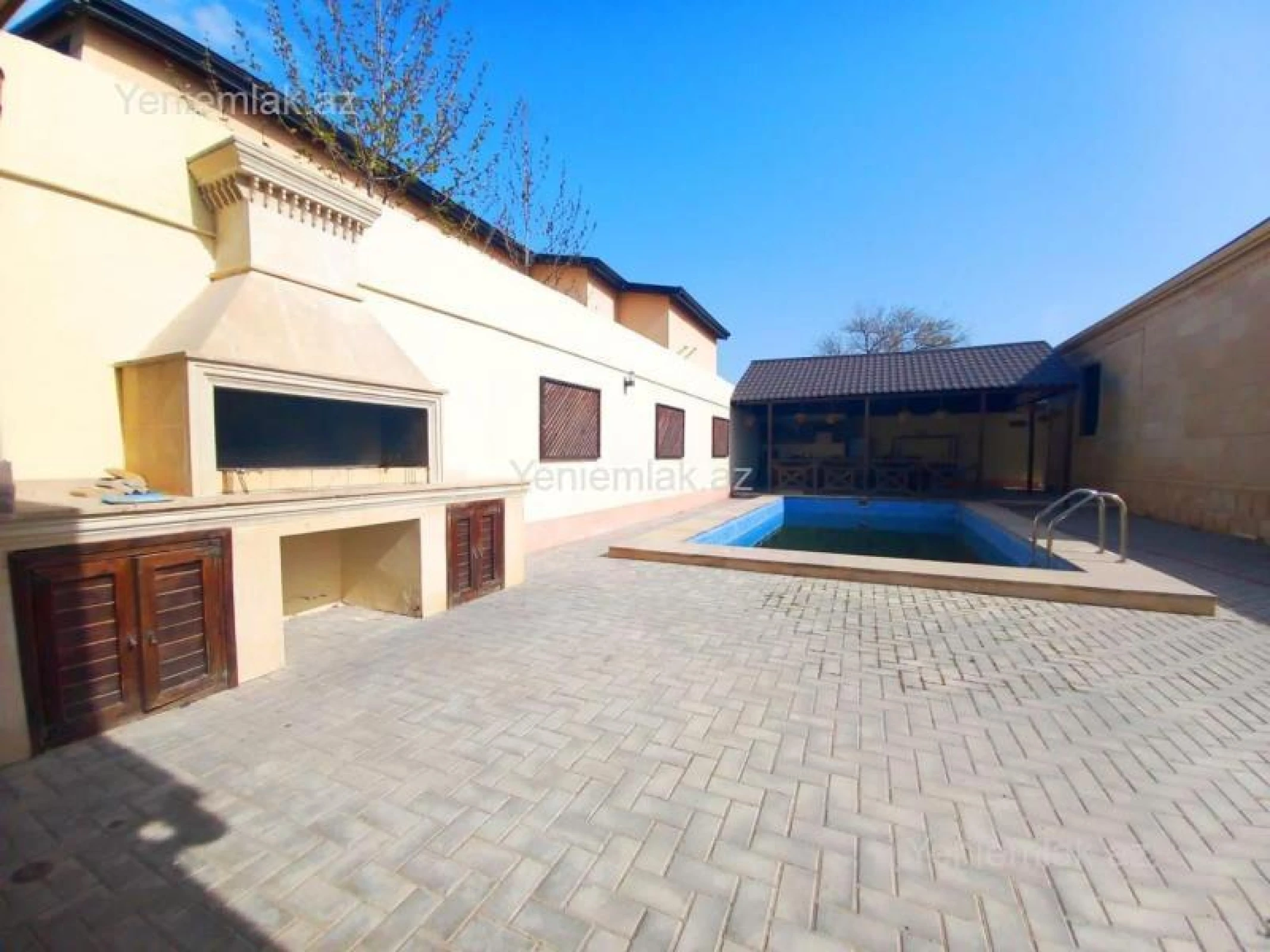 Satılır 5 otaqlı həyət evi 156 m²