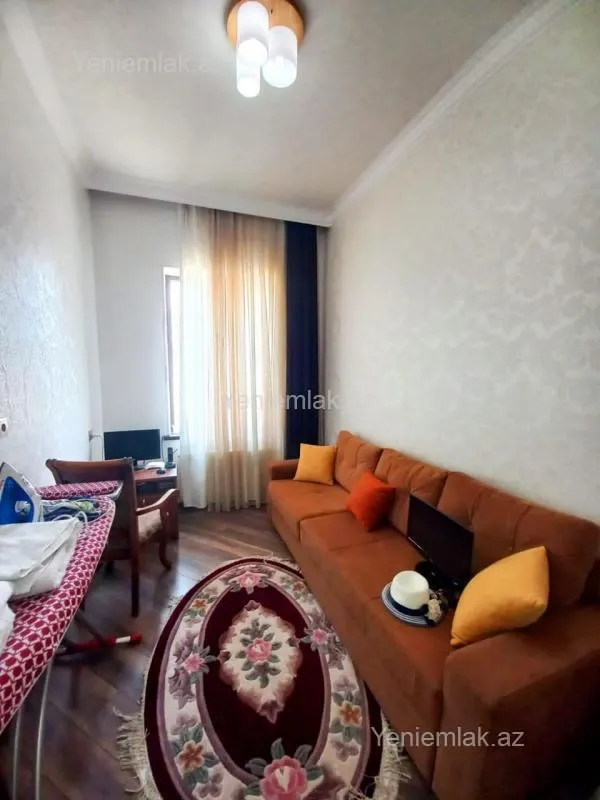 Satılır 5 otaqlı həyət evi 156 m²