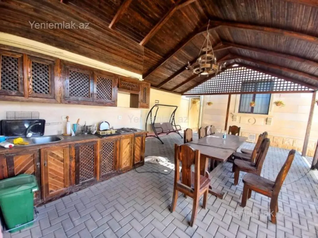 Satılır 5 otaqlı həyət evi 156 m²