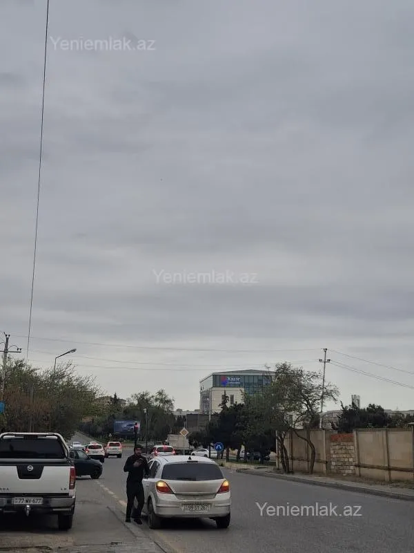 Satılır 5 otaqlı həyət evi 250 m²