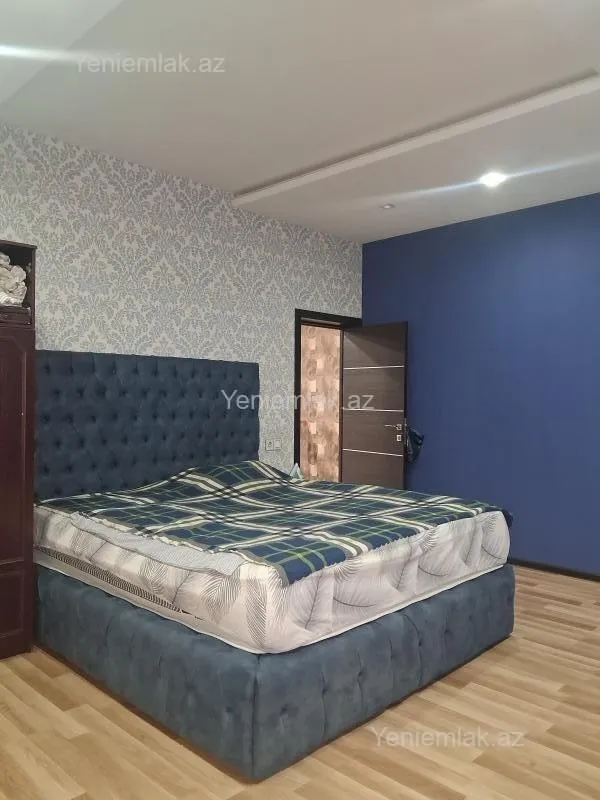 Satılır 5 otaqlı həyət evi 250 m²