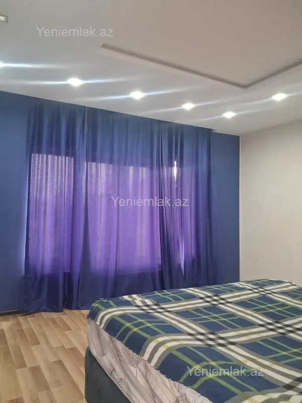 Satılır 5 otaqlı həyət evi 250 m²