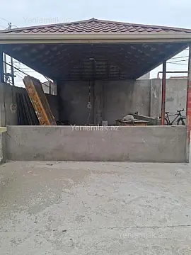 Satılır 5 otaqlı həyət evi 250 m²