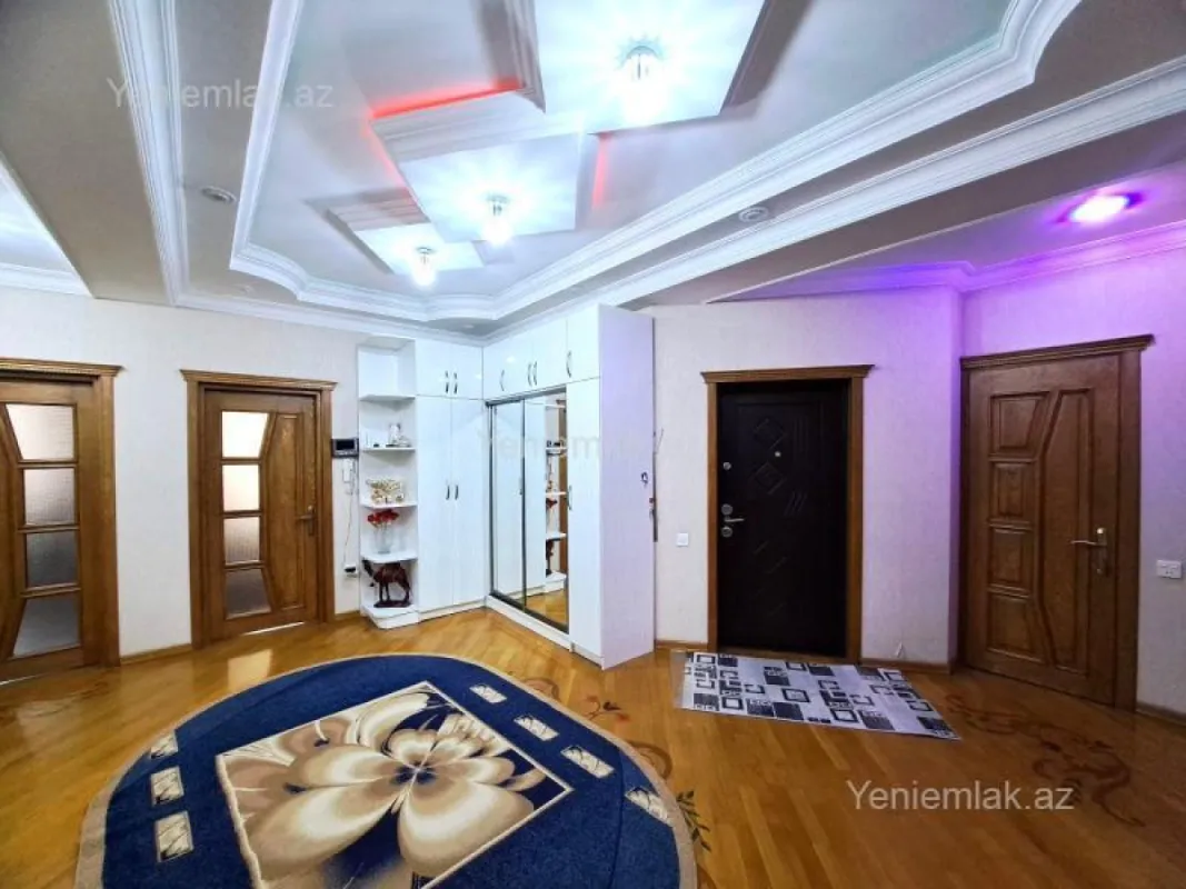 Satılır 4 otaqlı yeni tikili 161 m²