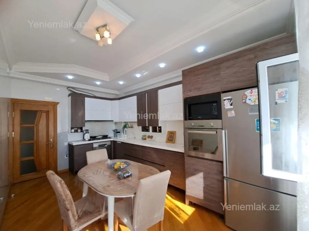 Satılır 4 otaqlı yeni tikili 161 m²