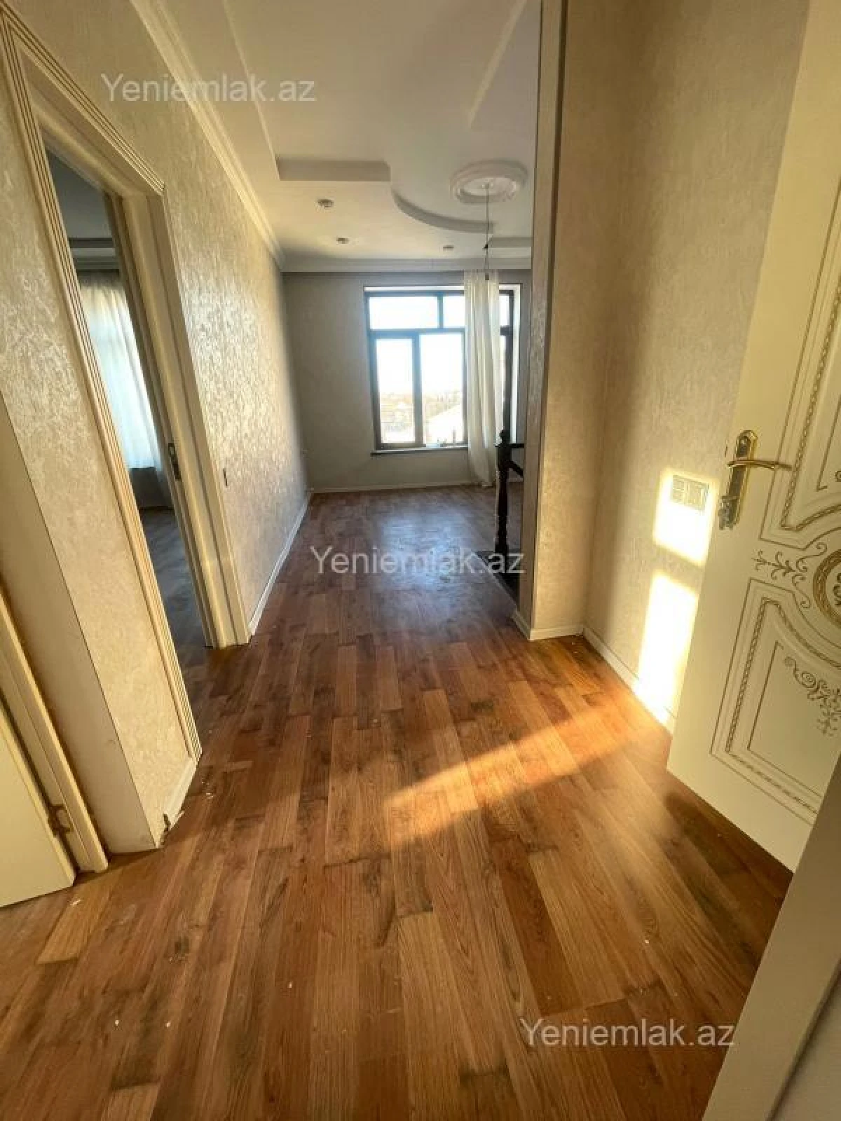 Satılır 4 otaqlı həyət evi 180 m²