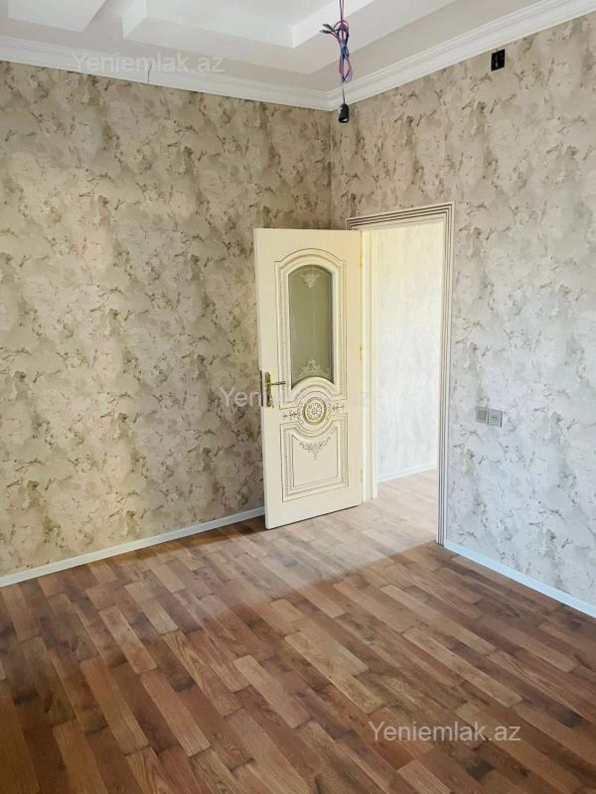 Satılır 4 otaqlı həyət evi 180 m²