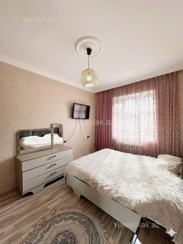 Satılır 3 otaqlı köhnə tikili 68 m²