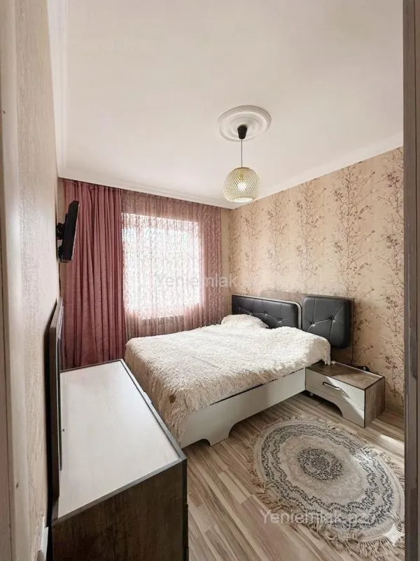Satılır 3 otaqlı köhnə tikili 68 m²