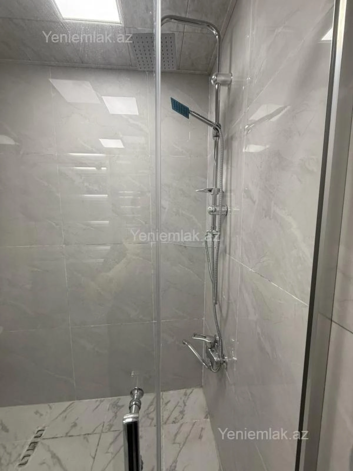 Satılır 2 otaqlı köhnə tikili 58 m²