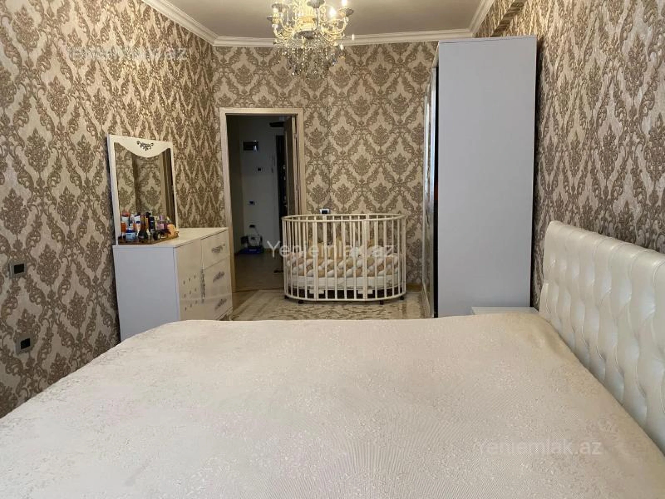 Satılır 2 otaqlı yeni tikili 60 m²