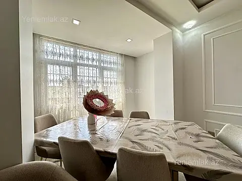 Satılır 3 otaqlı köhnə tikili 70 m²