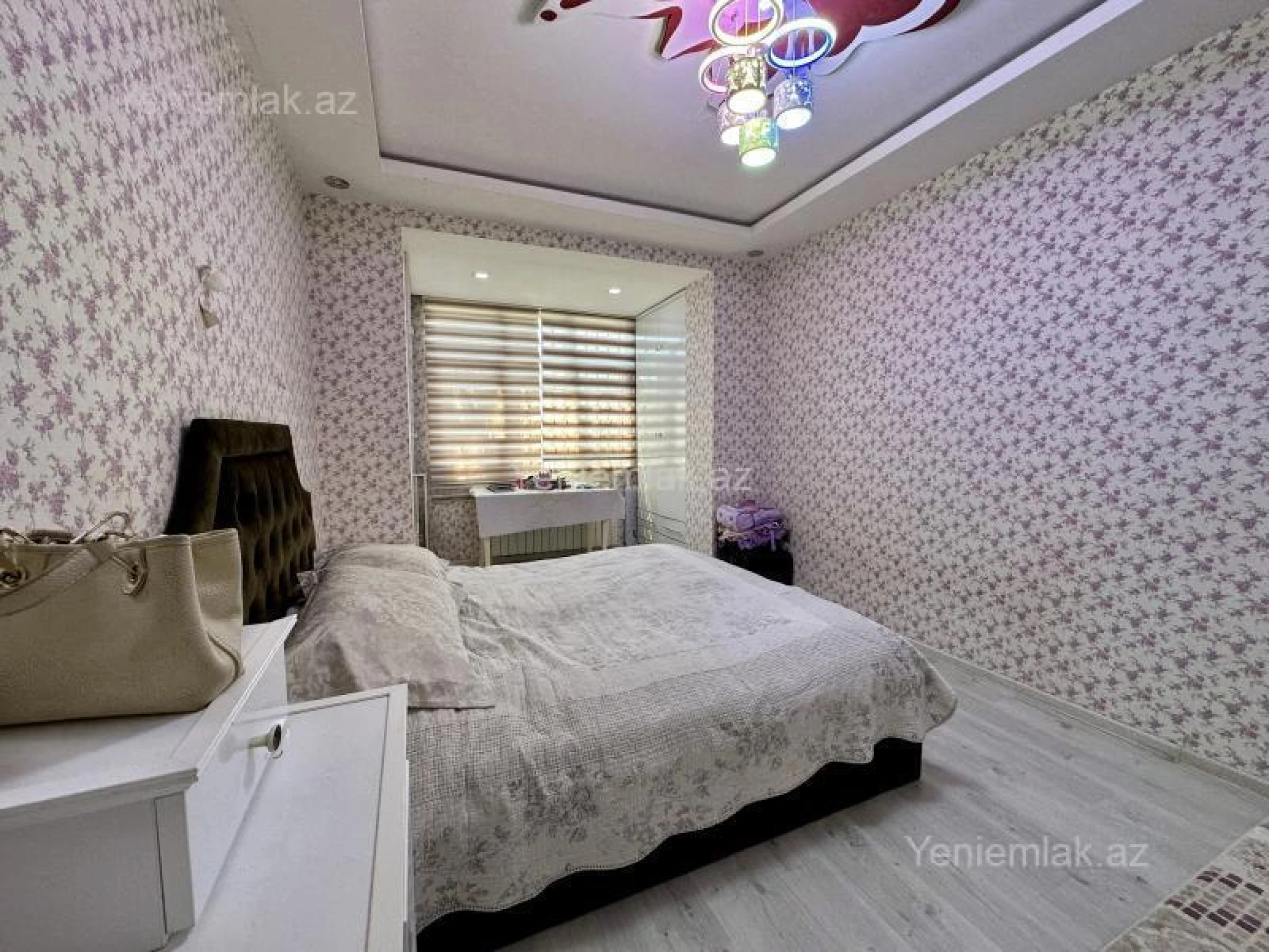 Satılır 3 otaqlı köhnə tikili 70 m²