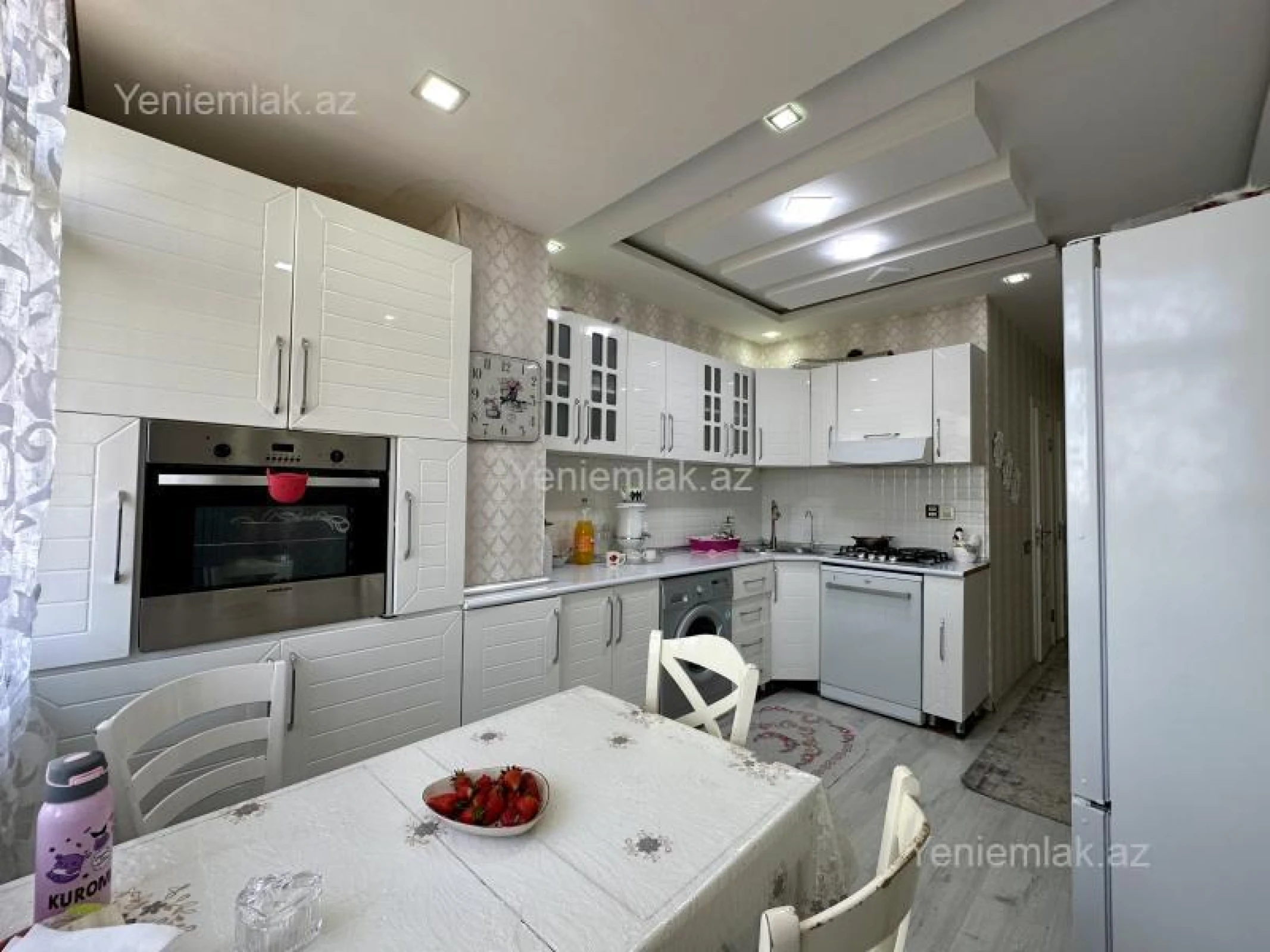 Satılır 3 otaqlı köhnə tikili 70 m²