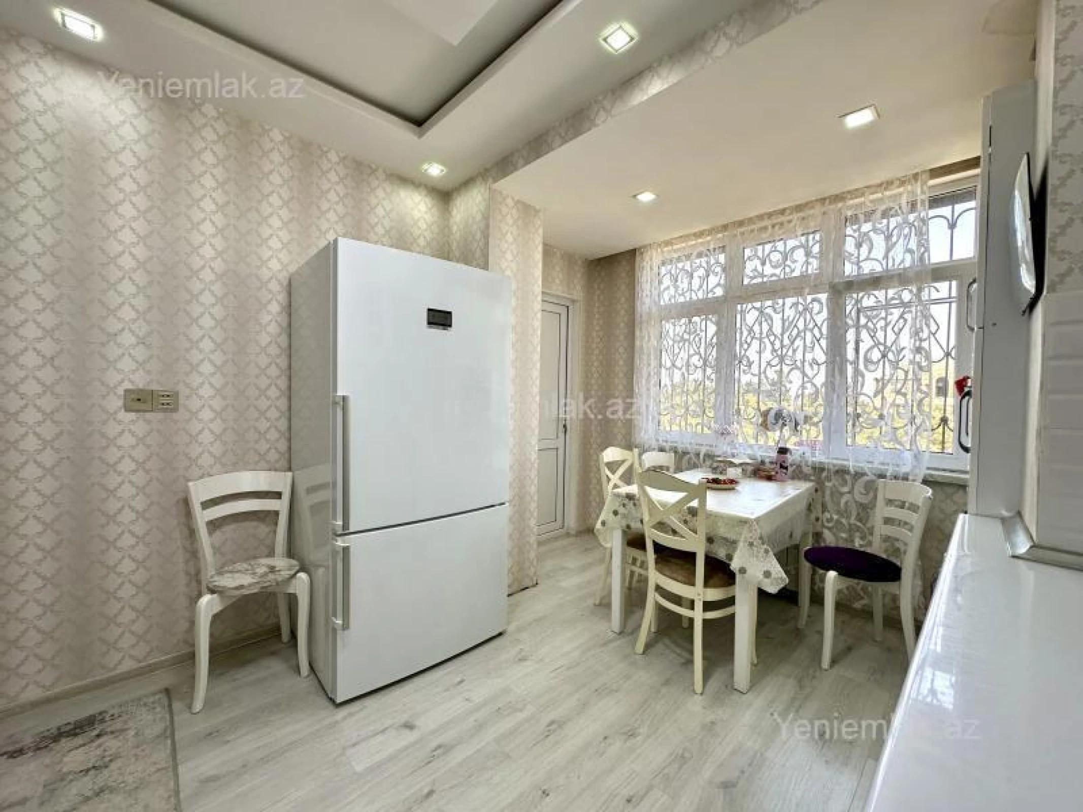 Satılır 3 otaqlı köhnə tikili 70 m²