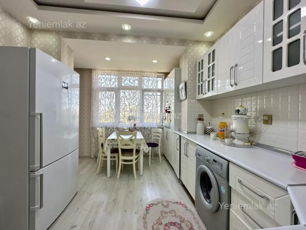 Satılır 3 otaqlı köhnə tikili 70 m²