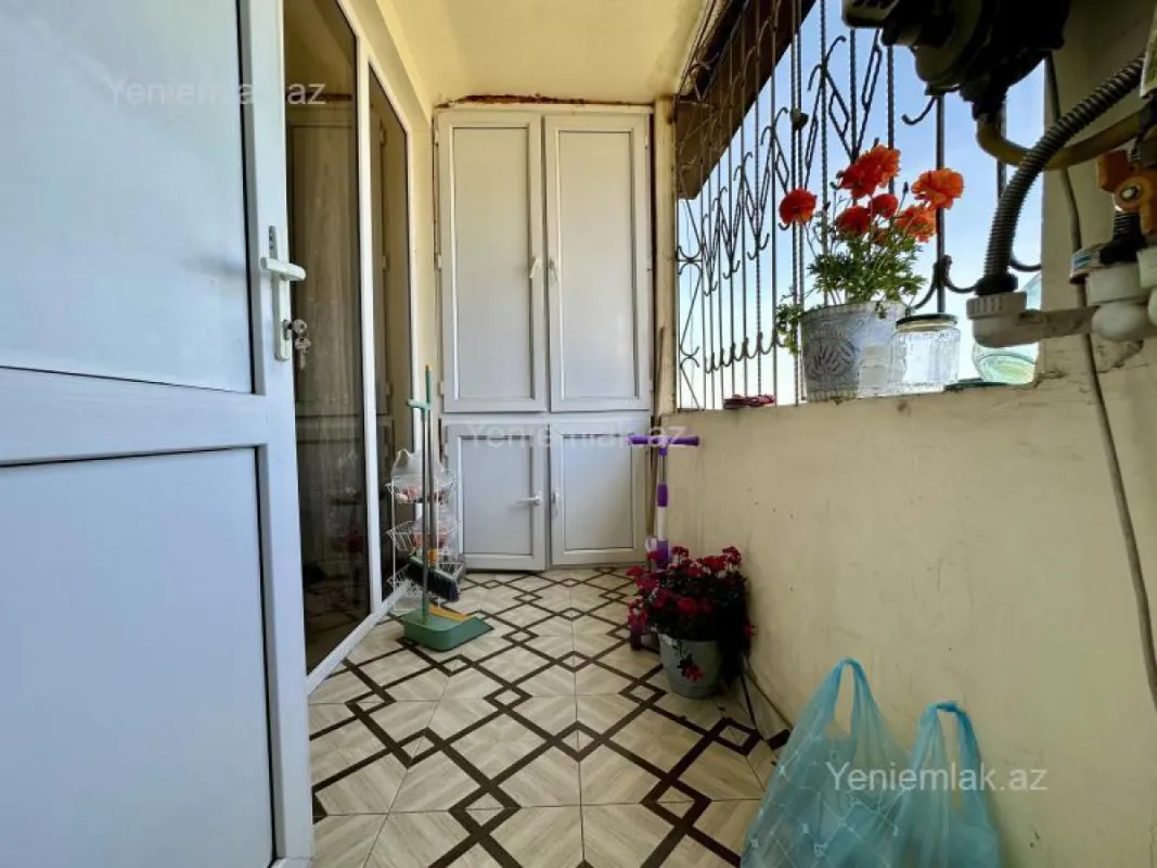 Satılır 3 otaqlı köhnə tikili 70 m²