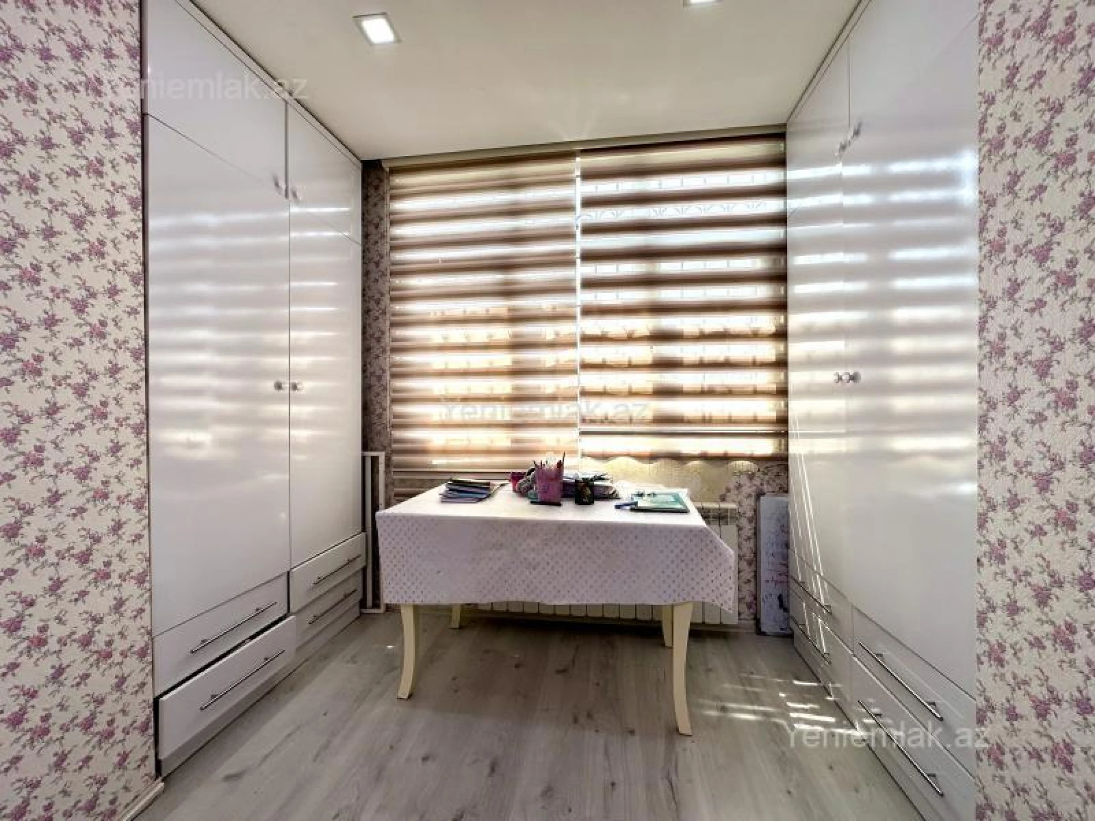 Satılır 3 otaqlı köhnə tikili 70 m²