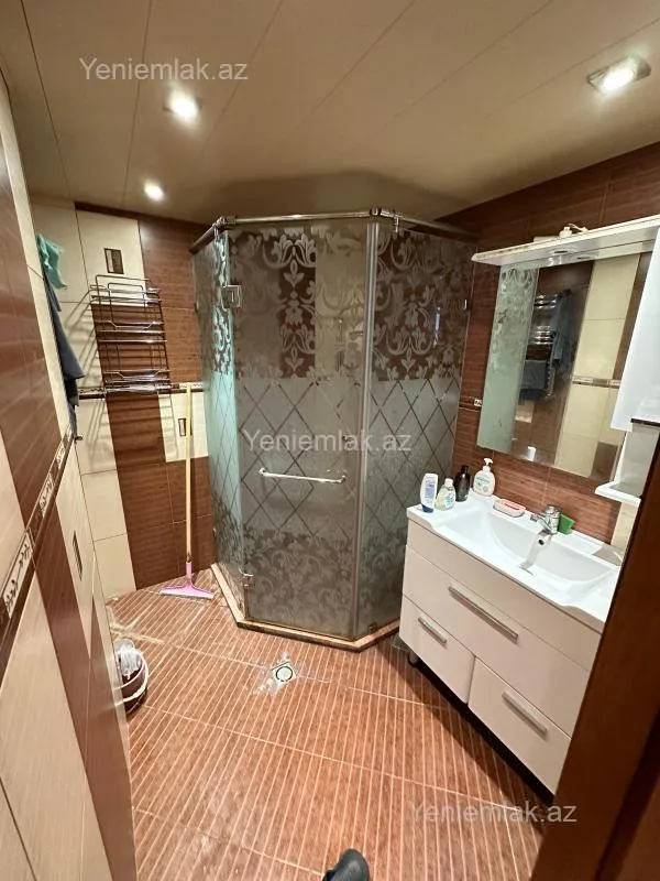 Satılır 3 otaqlı köhnə tikili 78 m²