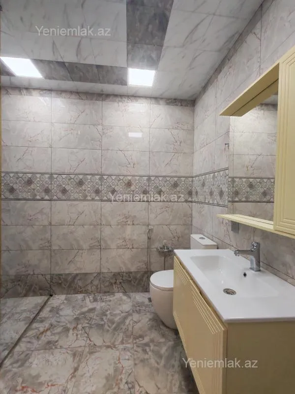 Satılır 3 otaqlı yeni tikili 80 m²