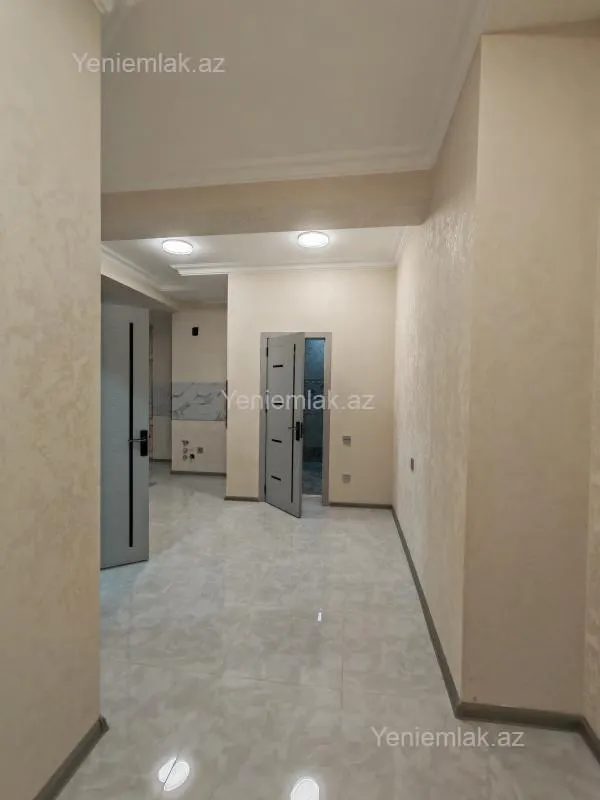 Satılır 3 otaqlı yeni tikili 80 m²