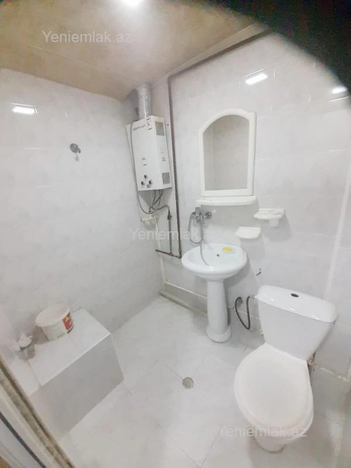 Satılır 1 otaqlı köhnə tikili 30 m²