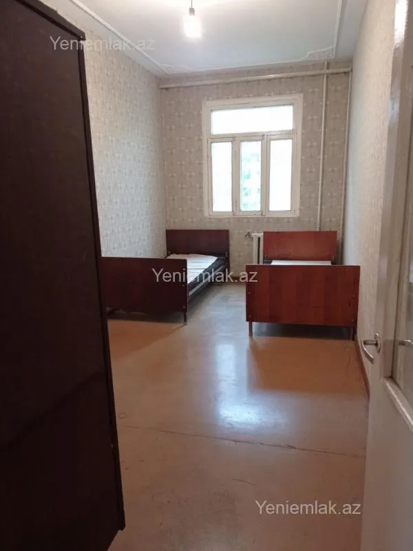 Satılır 2 otaqlı köhnə tikili 50 m²