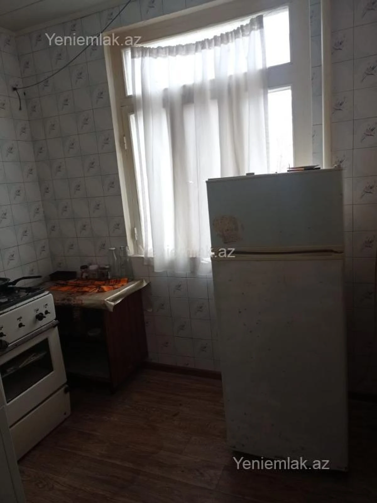 Satılır 2 otaqlı köhnə tikili 50 m²