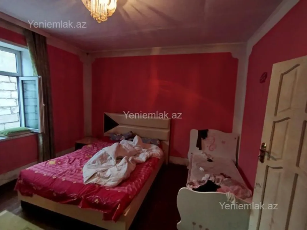 Satılır 6 otaqlı həyət evi 164 m²