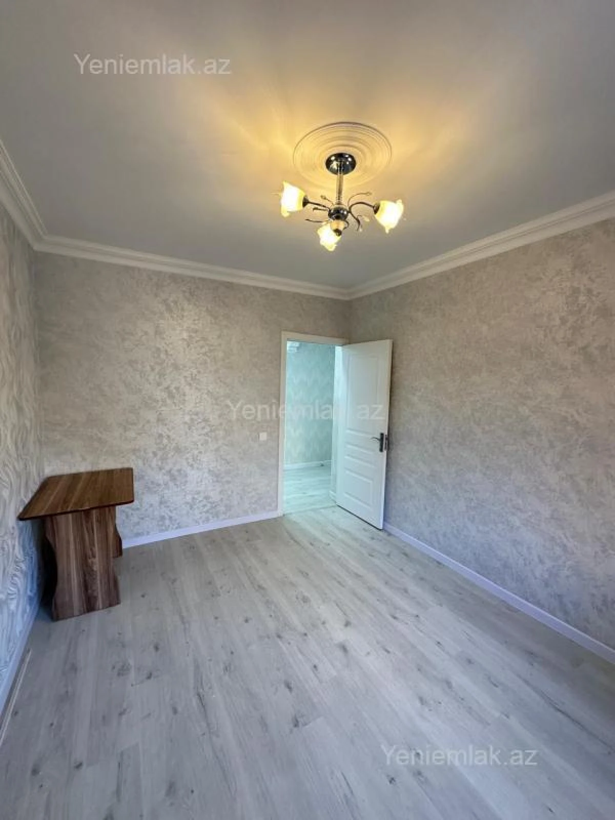 Satılır 3 otaqlı köhnə tikili 78 m²