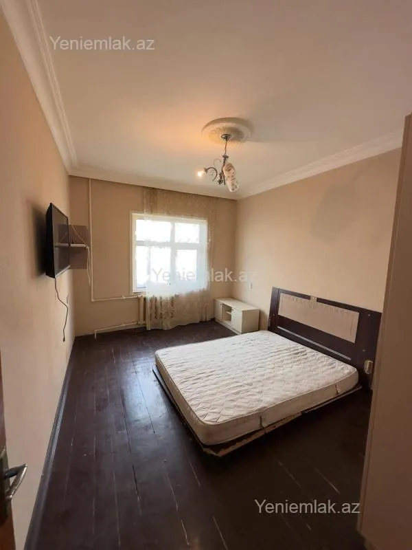 Satılır 3 otaqlı köhnə tikili 78 m²