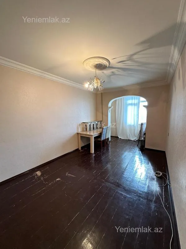 Satılır 3 otaqlı köhnə tikili 78 m²