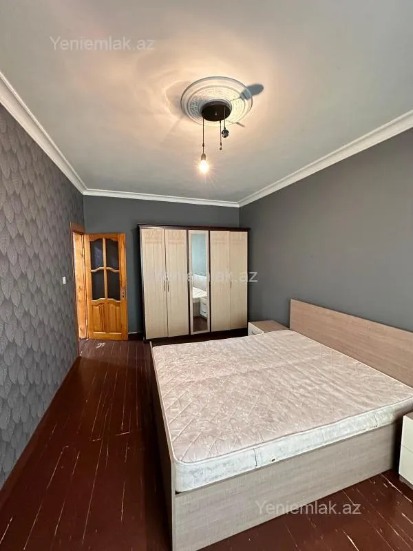 Satılır 3 otaqlı köhnə tikili 78 m²