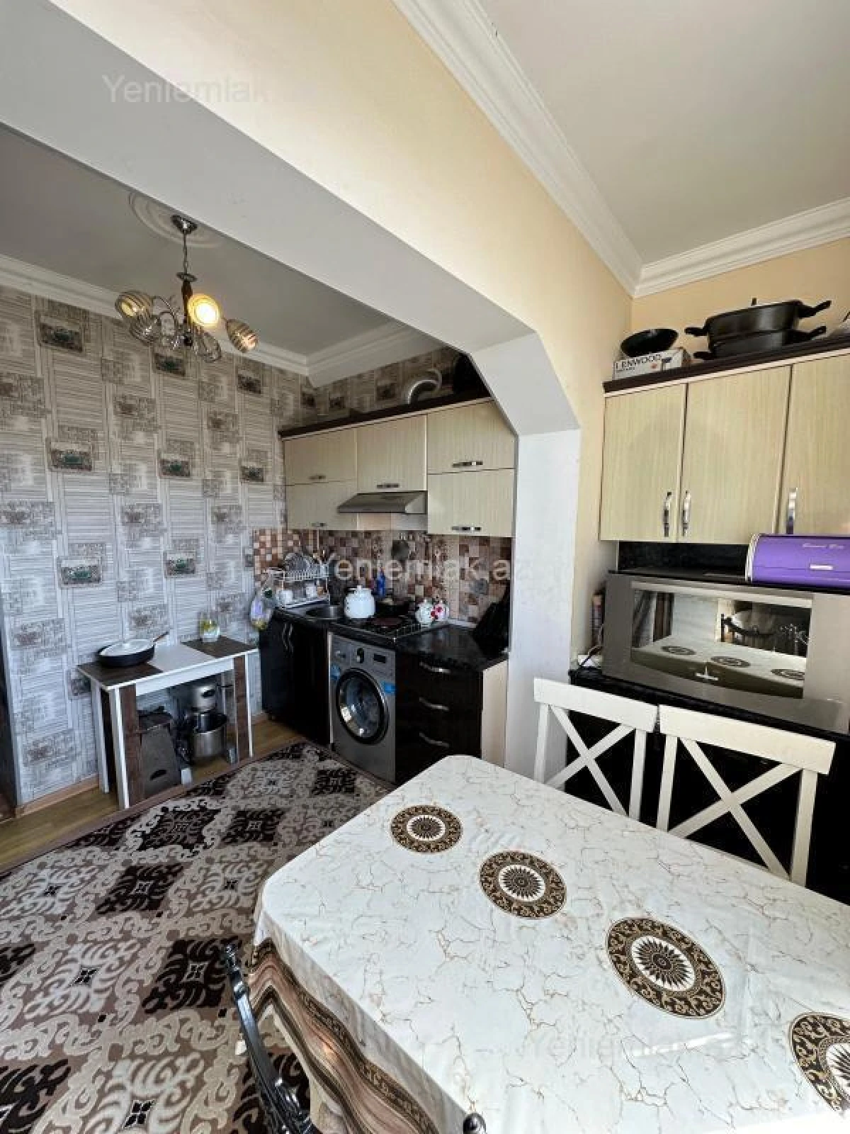 Satılır 2 otaqlı köhnə tikili 55 m²