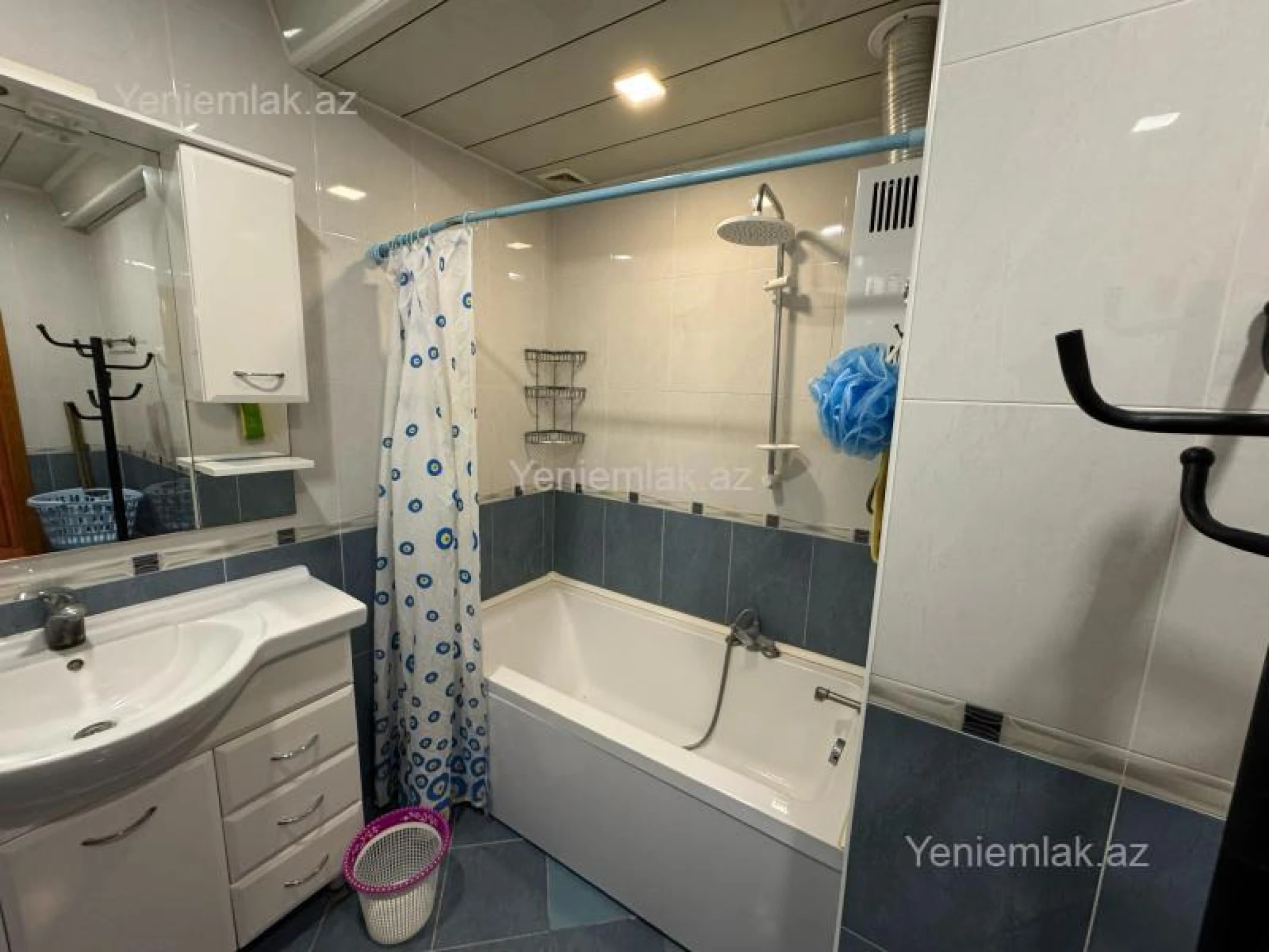 Satılır 3 otaqlı köhnə tikili 105 m²