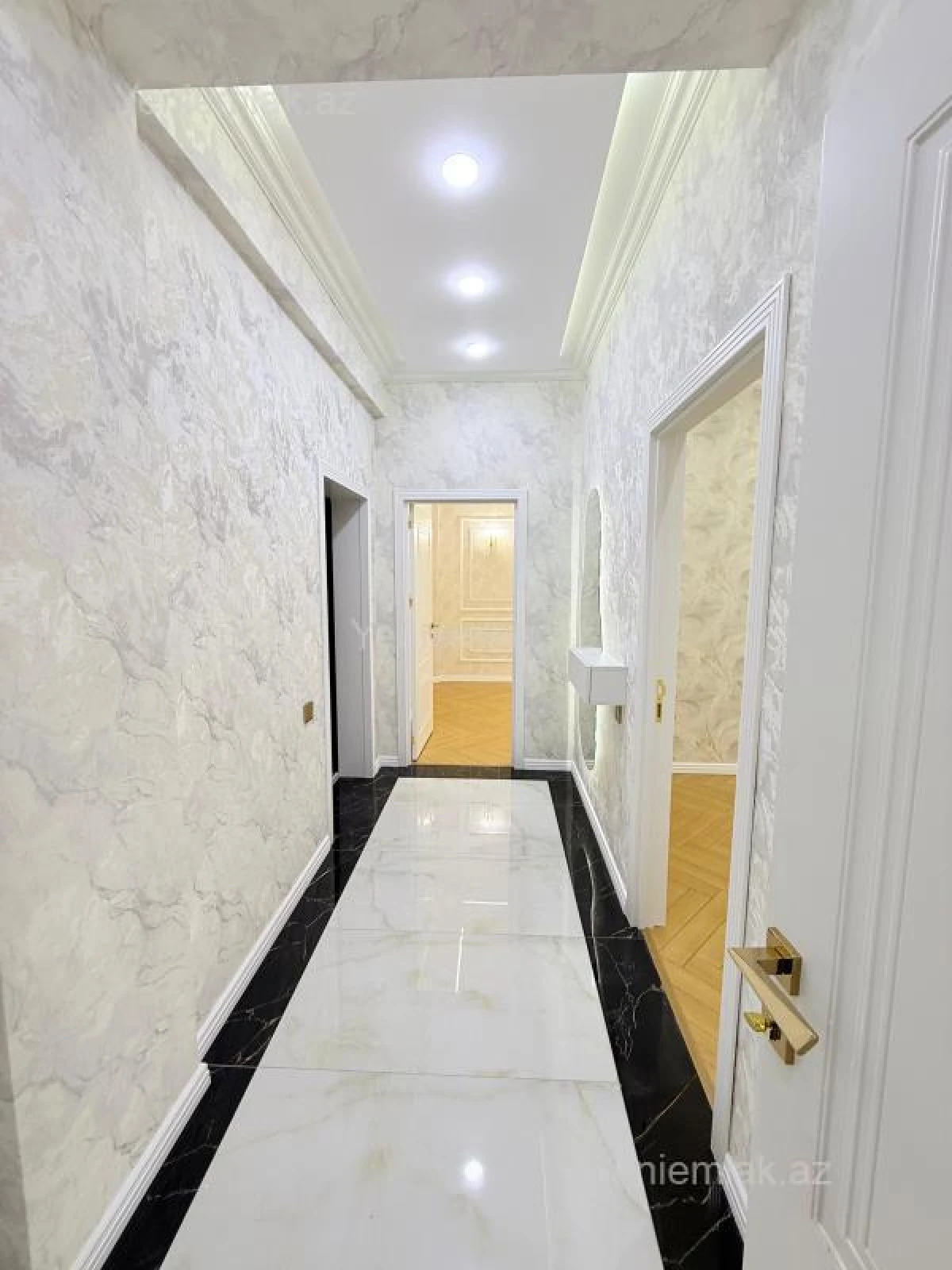 Satılır 2 otaqlı yeni tikili 65 m²