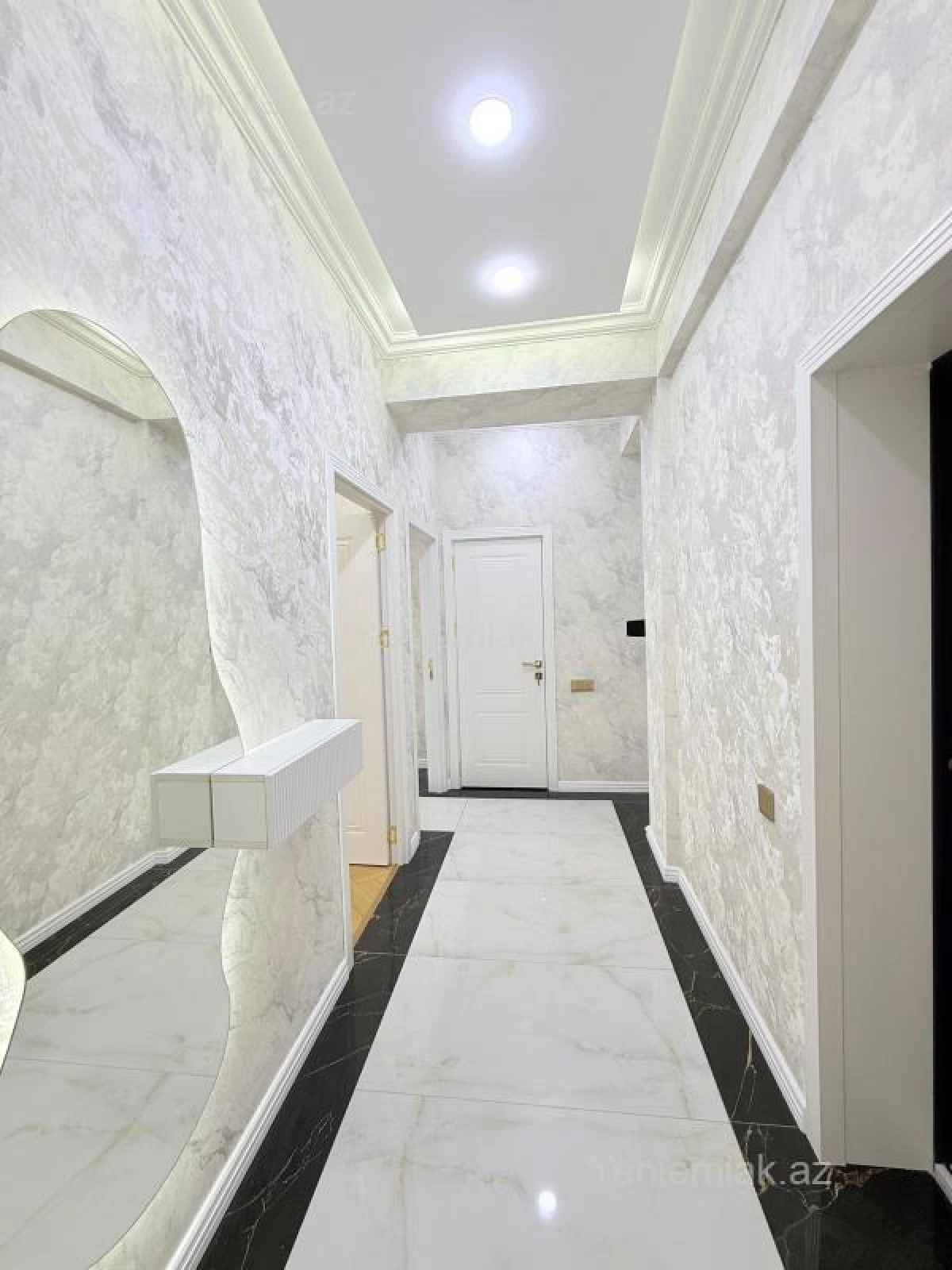 Satılır 2 otaqlı yeni tikili 65 m²