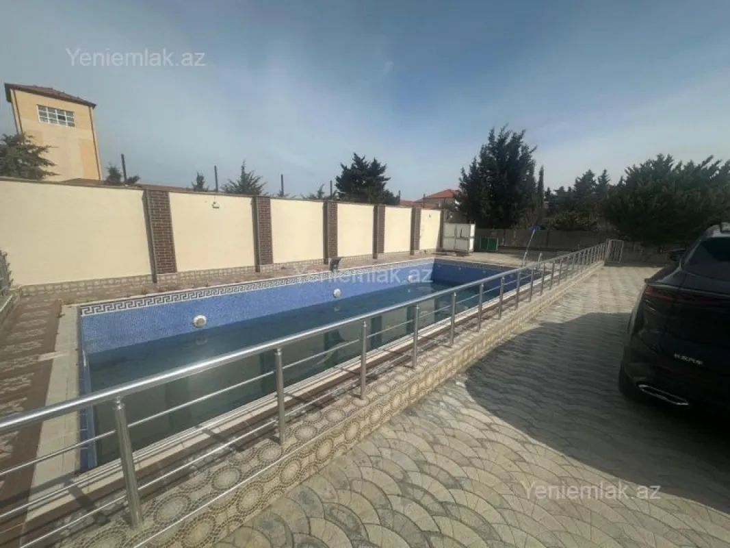 Satılır 6 otaqlı həyət evi 400 m²