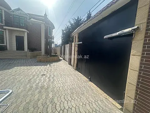 Satılır 6 otaqlı həyət evi 400 m²